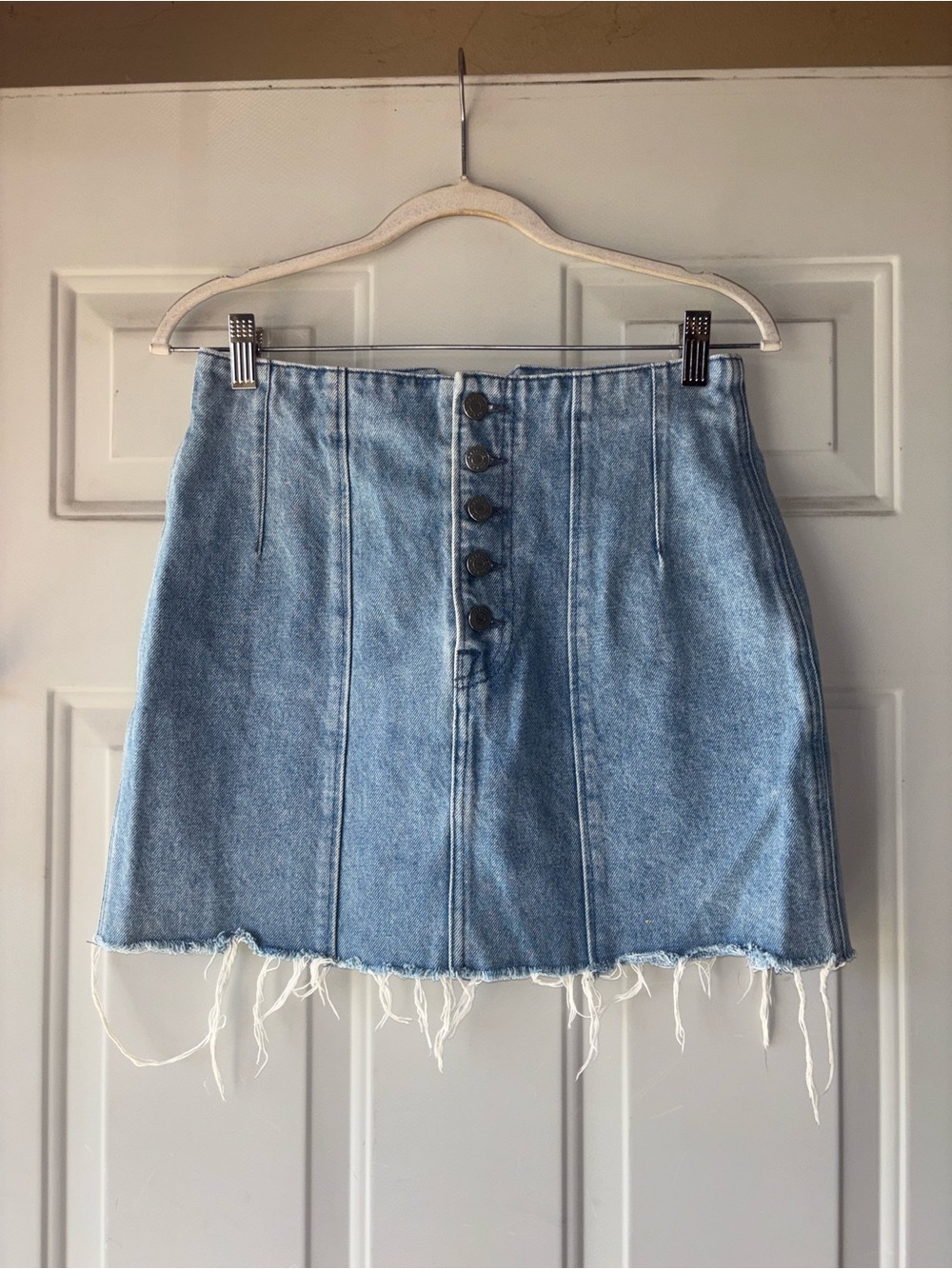GRLFRND denim Twiggy frayed hem mini skirt size 28
